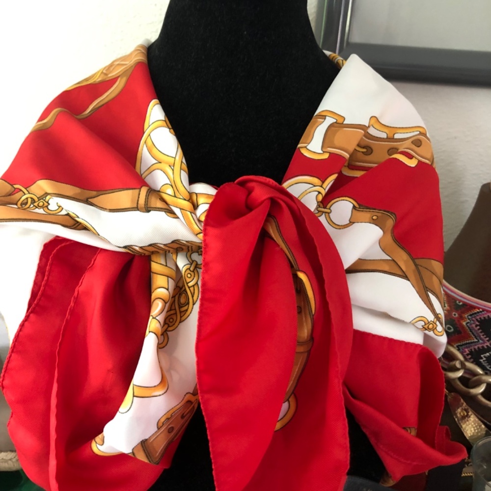 Scarves - Picture 6 of 6
